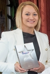 Lisamaria is UK Primary School Headteacher of the year Icon