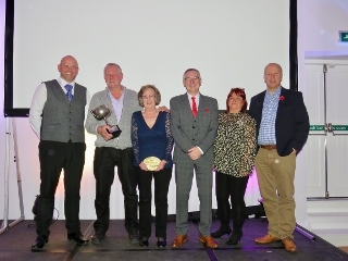 Seeds planted for gardens competition success Icon