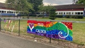 Mid Calder art display is tops
