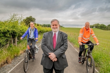 Work complete on new cycle path connecting Whitburn and Armadale. Icon