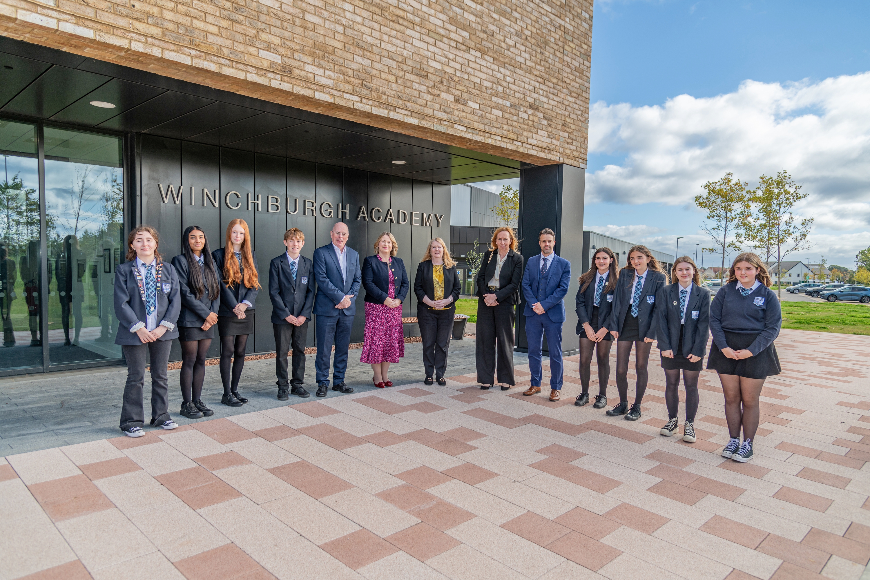 Winchburgh ceremony marks school campus completion Icon